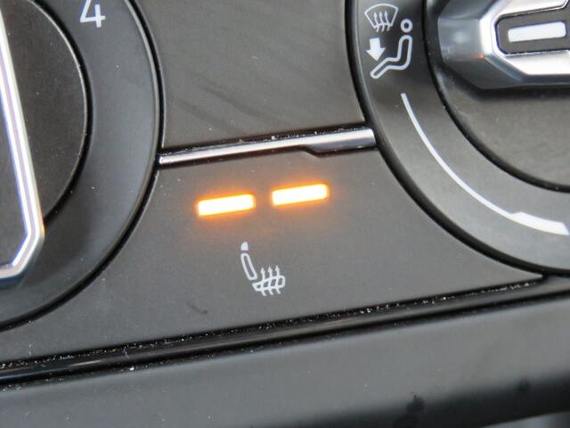 Volkswagen Taigo 1.0 TSI 110pk DSG-aut R-LINE / Trekhaak / Camera / Stoelverw. / BOVAG garantie