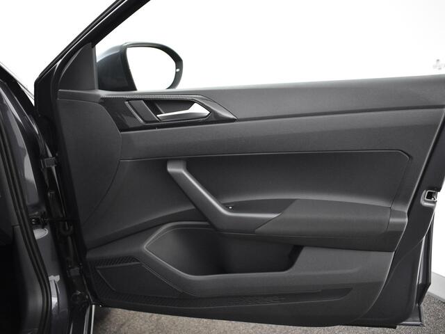 Volkswagen Taigo Life Edition 1.0 TSI 95 pk 5 versn. Hand · Achteruitrijcamera · Achteruitrijcamera · Allseason banden