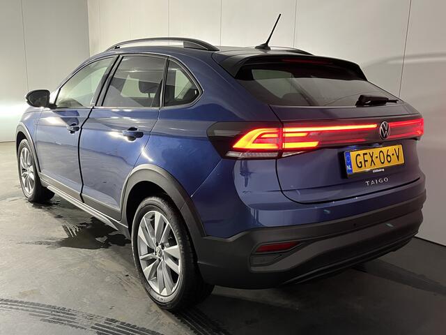 Volkswagen Taigo 1.0 TSI Life Edition / AUTOMAAT/ GARANTIE TM 08-2028/ KEYLESS/ PARK.SENSOREN V+A/ CAMERA/ ACC/ APP-CONNECT/ DIGITAL DASH/ DAB/ CLIMA/ ARMSTEUN/ START-STOP SYSTEEM/ LANE-ASSIST/ ISOFIX/ 17'' LMV