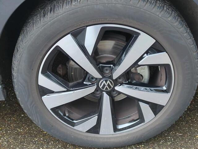 Volkswagen Taigo 1.0 TSI Life Edition Camera / Airco (Clima) / Navigatie / Parkeersensoren / LED verlichting