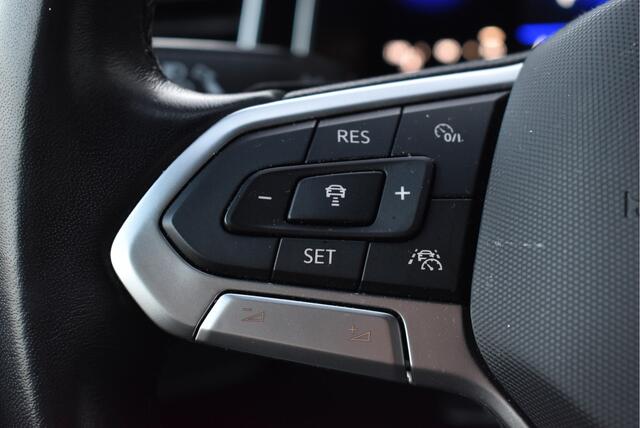 Volkswagen Taigo 1.5 TSI R-Line Business Virtual cockpit, Adaptive cruise, Afn. trekhaak, Camera, Carplay, Stoelverwarming