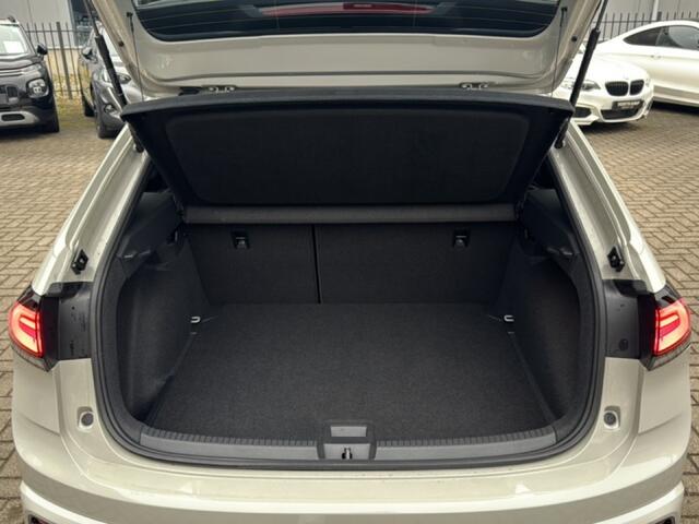 Volkswagen Taigo 1.5 TSI DSG R-LINE AFN.TREKHAAK/ACC/CAMERA/IQ-LIGHTS