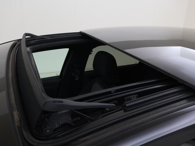 Volkswagen Taigo 1.0 TSI R-Line Automaat | Schuif-/kanteldak | Carplay | ACC