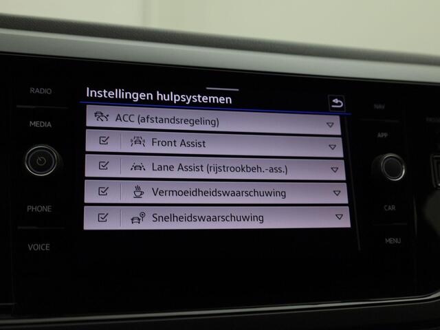 Volkswagen Taigo 1.0TSI/116PK R-Line DSG · Panoramadak · Apple/Android · Alcantara/Stof · Garantie t/m 06-03-2027