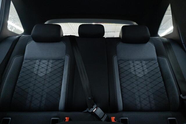 Volkswagen Taigo 1.5 TSI R-Line Business