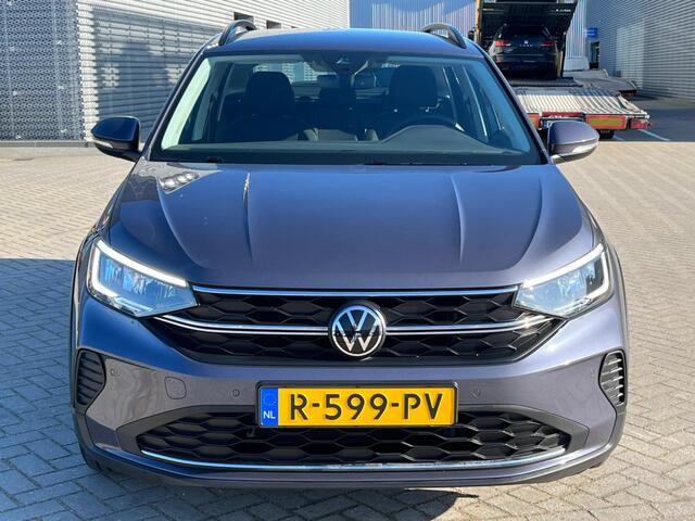 Volkswagen Taigo 1.0 TSI Life / Digitaal dashboard / Parkeer sensoren V+A / App connect /