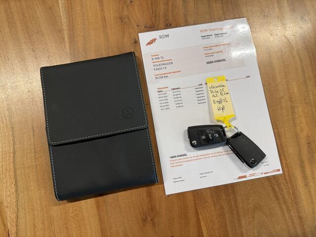 Volkswagen Taigo 1.5 TSI R-Line 150 PK 3x R-Line / Carplay / IQ-Light / Alcantara / Virtual Cockpit / Adapt. Cruise / Afn. Trekhaak / Stoelverwarming / Keyless / Camera / 18'' LMV