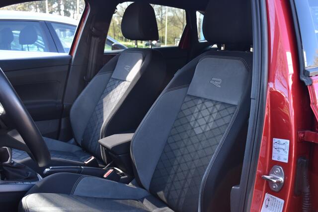 Volkswagen Taigo 1.0 TSI R-Line Business Automaat | 3X R-Line | BSM | Navi | Digitaal Dash | Stoelverwarming | 12 mnd BOVAG garantie | Whatsapp 06-53188999