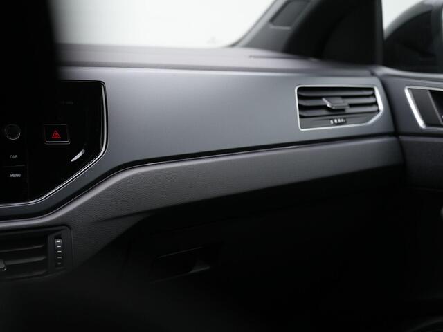 Volkswagen Taigo 1.0 TSI 115 pk DSG R-Line | Panoramadak | IQ Light | Achteruitrijcamera | Stoelverwarming | Adaptive Cruise | Navigatie