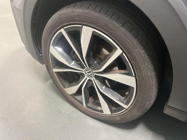 Volkswagen Taigo 1.0 TSI 110pk DSG R-Line · Panoramadak · Camera · Matrix LED · Apple/Android Car Play · Sportstoelen · ACC · 18"Velgen ·