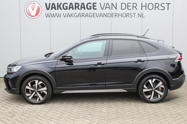Volkswagen Taigo 1.0-96pk TSI Oranje Edition. Zeer nette en luxe hoogzitter, slechts 33.500km ! Airco, cruise cntrl adaptief, camera, pdc achter, trekhaak, LED verlichting, Apple Carplay/Android auto, bluetooth telefoonvoorb., digitaal dashboard etc.