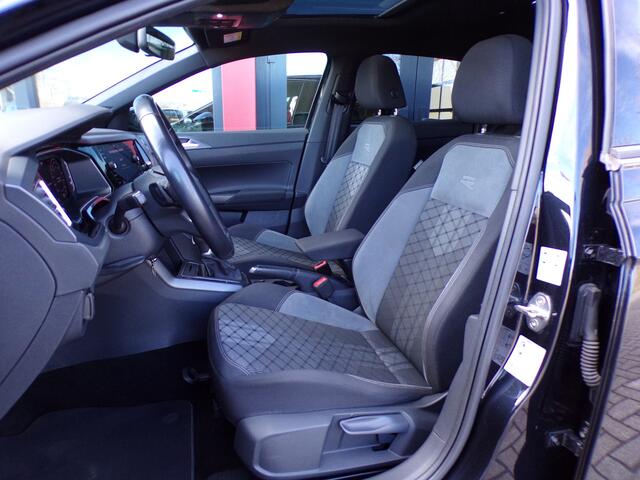 Volkswagen Taigo 1.0 TSI R-Line DSG Pano Carplay Virtual Cockpit Nieuwstaat!!!