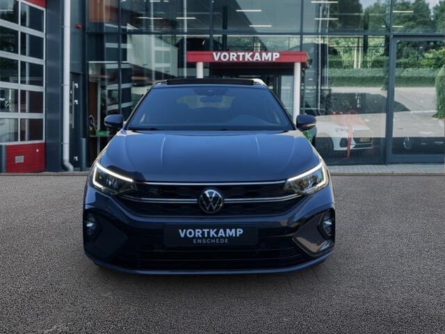 Volkswagen Taigo 1.0 TSI R-LINE PANO-DAK/CAMERA/ACC/IQ/STOELVERW/NAVI/CARPLAY