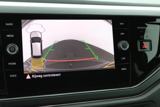 Volkswagen Taigo 1.5 TSI R-Line Business | Climate Control | Stoelverwarming | Trekhaak | Parkeercamera