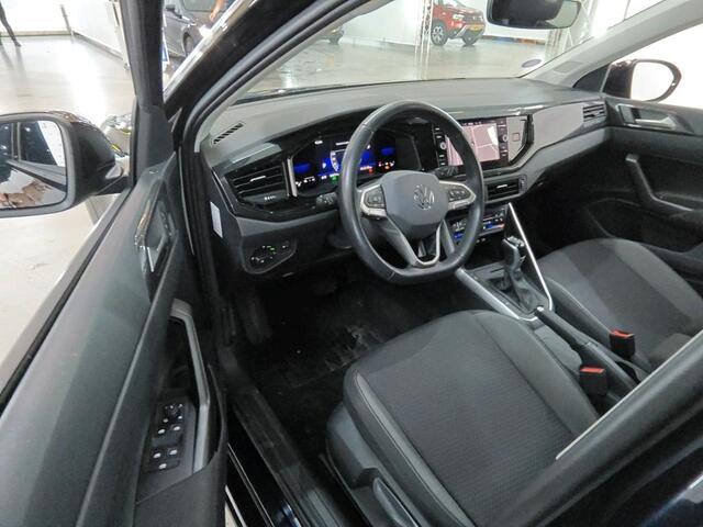 Volkswagen Taigo 1.0 TSI Life Business DSG Automaat Parkeersensoren / Stoelverwarming / LED verlichting / Clima / Navigatie