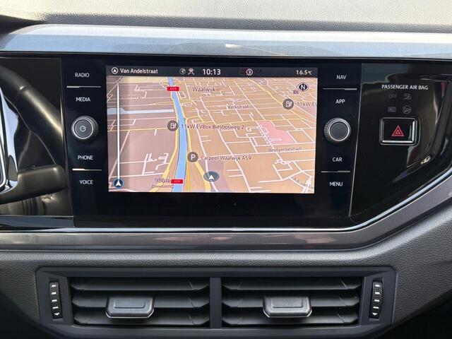 Volkswagen Taigo TSI AUTOMAAT NAVI PANODAK CAMERA CARPLAY AIRCO