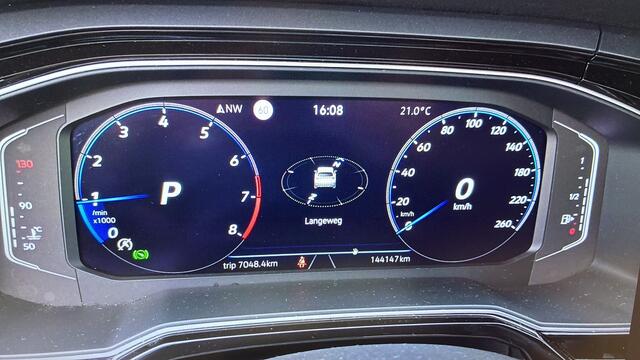 Volkswagen Taigo BWJ 2022 | 1.0 TSI R-Line Business AUTOMAAT | CAMERA A | VIRT. COCKPIT | PDC 2X | DONKER GLAS | 18'' LMV | CLIMA | NAVI |