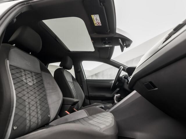 Volkswagen Taigo 1.0 TSI R-Line Sport Automaat (2X R-LINE, PANORAMADAK, APPLE CARPLAY, CAMERA, KEYLESS, STOELVERWARMING, SPORTSTOELEN, IQ LIGHT, GETINT GLAS, NIEUWSTAAT)