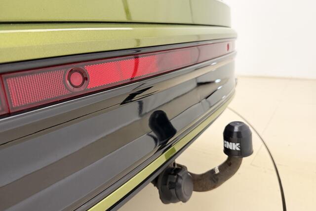 Volkswagen Taigo 1.0 TSI R-Line Business | Keyless | Zwart dak | Trekhaak | Stoelverwarming | Dakrails | Camera | Climate control