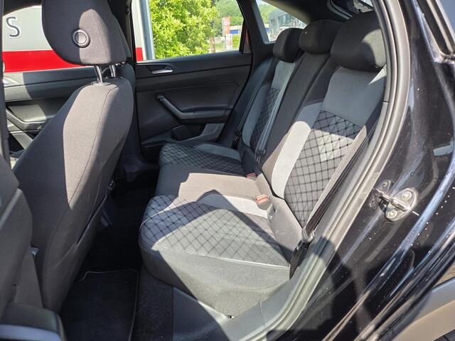 Volkswagen Taigo 1.5 TSI R-Line Business 18"/Trekhaak/IQ Light/Adaptieve cruise/Stoelverwarming/Camera/PDC v+a/Apple Carplay & Android Auto
