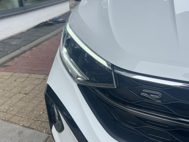 Volkswagen Taigo 1.5 TSI R-Line / Panoramadak / Black Style / IQ LED / Virtual cockpit pro / Camera / 18'' LMV