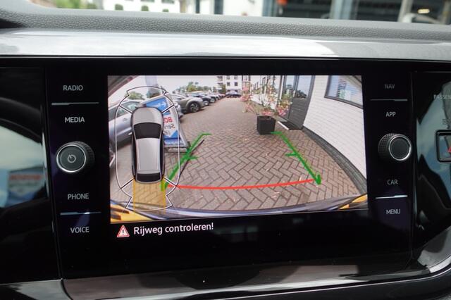 Volkswagen Taigo 1.0 TSI STYLE Automaat Clima Stoel verwarming 18000 km !