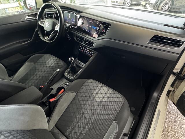 Volkswagen Taigo 1.0 TSI R-Line, Virt Dash, Camera. Cruise, NAP