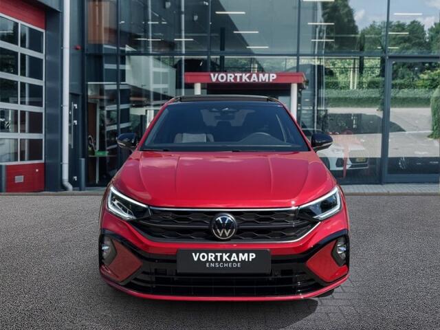 Volkswagen Taigo 1.5 TS DSG R-LINE BLACK STYLE PANO-DAK/CAMERA/ACC/CLIMA/STOELVERW/CARPLAY