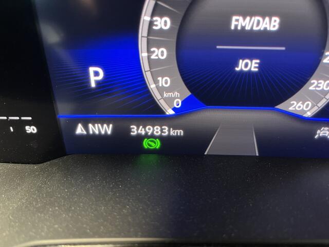 Volkswagen Taigo 1.0 TSI Life / AUTOMAAT/ ADAPTIVE CRUISE/ PARKEER SENSOREN V+A/ APP-CONNECT/ DIGITAL DASH/ NAVI/ DAB/ AIRCO/ 16'' LMV