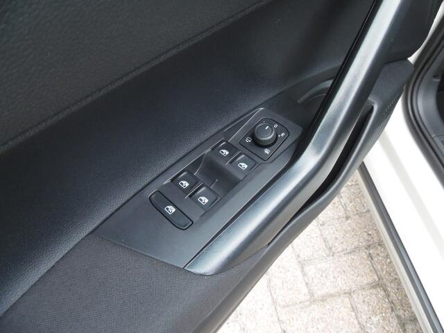 Volkswagen Taigo 1.0 TSI Life Edition
