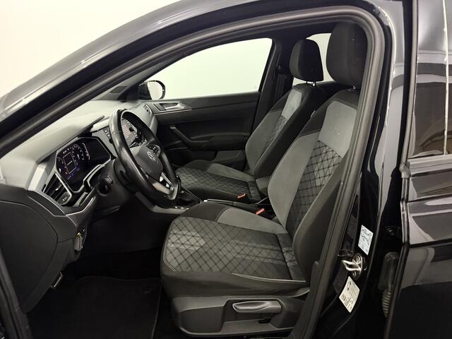 Volkswagen Taigo 1.0 TSI R-Line Camera, Navi, Stoelverwarming, Virtual desk, Cruise control adaptief, Zelf inparkeren, A start stop, Licnhtmetalen velgen