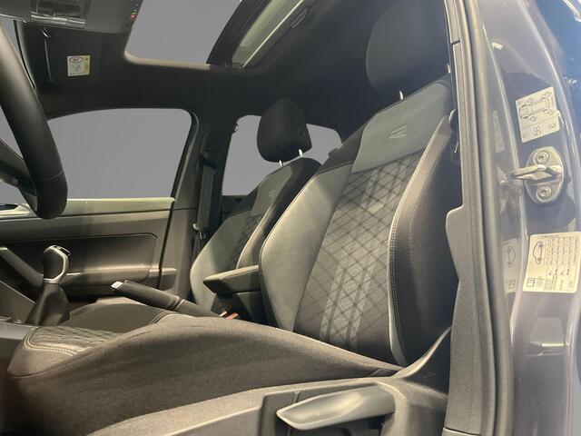 Volkswagen Taigo 1.0 TSI 116pk R-Line · Panoramadak · ACC · Sportstoelen · 17"Velgen · Draadloze telefoonlader · Apple/Android Car Play · Garantie t/m 17-03-2027