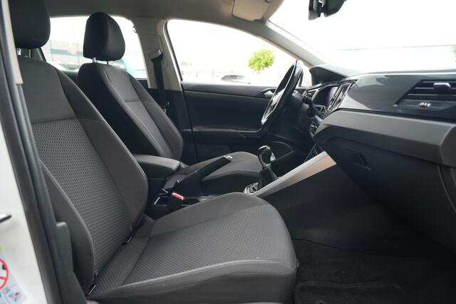 Volkswagen Taigo 1.0 TSI Life 96pk Stoelverwarming/Camera/AdaptieveCruisecontrol