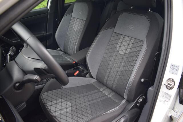 Volkswagen Taigo 1.5 TSI R-Line DSG IQ|CARPLAY|TREKHAAK|VIRTUAL|CAM