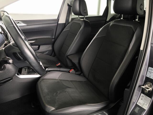 Volkswagen Taigo 1.0 TSI Style 110 pk Automaat (DSG) | Navigatie | Panoramadak | Parkeersensoren (Park assist) | Achteruitrijcamera | Matrix LED |