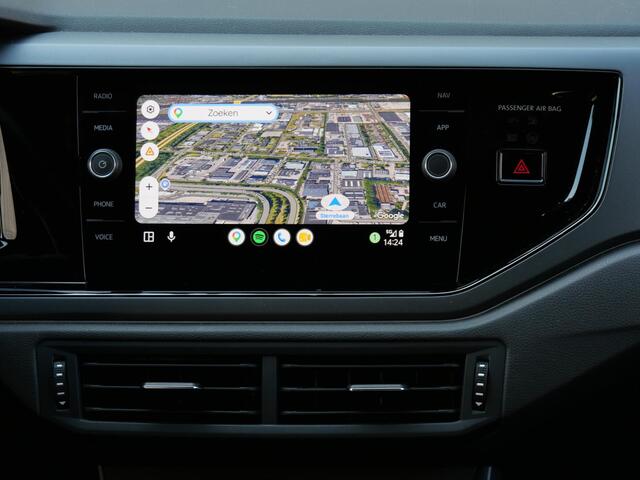 Volkswagen Taigo 1.0TSi R-LINE/ PANORAMADAK/ MATRIX LED/ NL-AUTO 1STE EIGENAAR