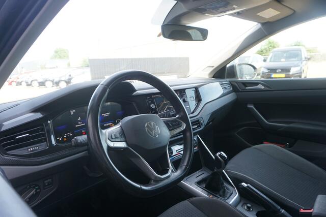 Volkswagen Taigo 1.0 TSI Life Business | VIRTUAL | TREKHAAK | CARPLAY | STOELVERW. | ACC |