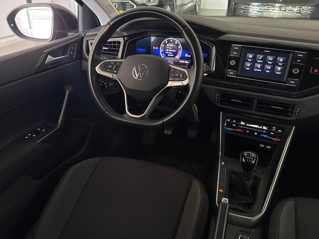 Volkswagen Taigo TSI 110PK LIFE CARPLAY/TREKHAAK/PARKEERSENSOREN