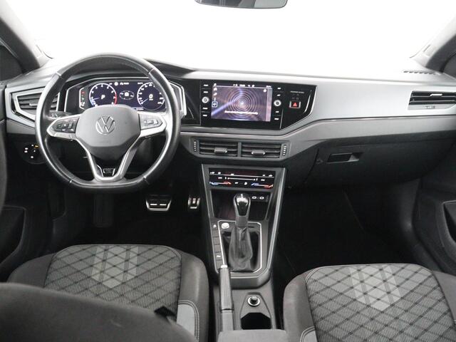 Volkswagen Taigo 1.5 TSI R-Line Business | Adaptive cruise | Lane assist | Camera | Park assist | Carplay | Navigatie | Virtueel dashboard
