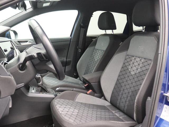 Volkswagen Taigo 1.5 TSI R-Line 150PK DSG Achteruitrijcamera, Keyless, 18" LM velgen, Side Assist, Stoelverwarming, Virtual Cockpit, Navi via Apple Carplay/Android Auto