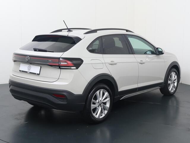 Volkswagen Taigo 1.0 TSI Life Edition | 95 PK | Adaptive Cruise Control | Achteruitrijcamera | Travel Assist | Keyless Entry | LED verlichting | Parkeersensoren | Stoelverwarming | Apple Carplay / Android Auto |