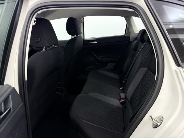 Volkswagen Taigo 1.0 TSI Life Airco, Parkeersensoren, Apple carplay, Stoelverwarming, A start stop, Lichtmetalen velgen, Virtual desk