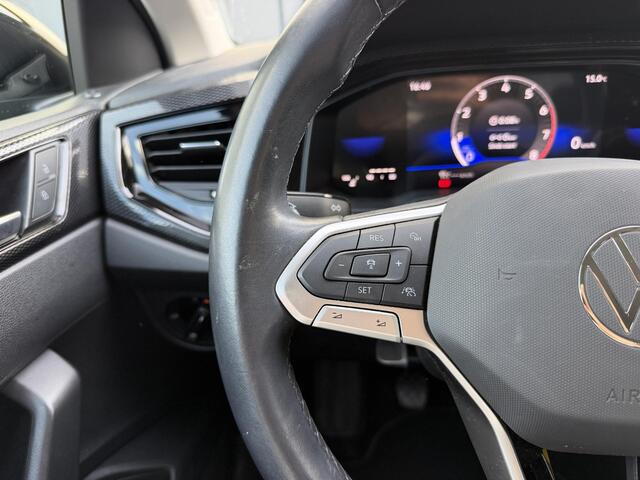 Volkswagen Taigo 1.0 TSI / Trekhaak / NAP Logisch / Cruise Control Adaptief / Apple Carplay / Android Auto / All Season Banden