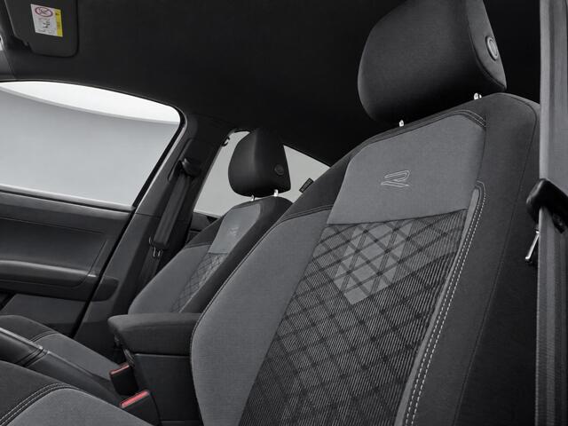 Volkswagen Taigo 1.0 TSI 110pk DSG R-Line · Camera · Apple/Android Car Play · Navigatie · P-Sensoren · Stoelverwarming · 18'' Inch ·