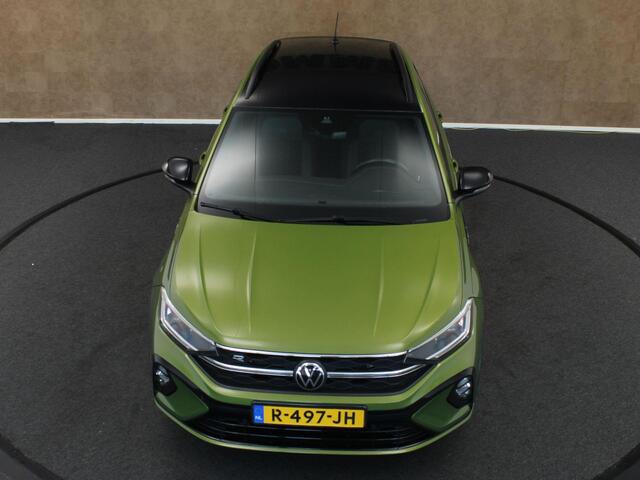 Volkswagen Taigo 1.0 TSI R-Line Business - CLIMATE CONTROL - CAMERA - PARKEERSENSOREN VOOR/ ACHTER - DAKRAILS - PASSAGIERSSTOEL IN HOOGTE VERSTELBAAR - APPLE CARPLAY/ ANDROID AUTO - 17 INCH LICHT METALEN VELGEN - SPORTSTOELEN - KEYLESS ENTRY/ START – foto 9