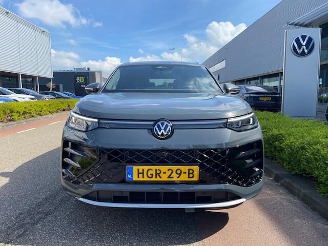 Volkswagen Tayron 1.5 eTSI R-Line Edition 7p. 7 persoons/App. connect/360"Camera/IQ Led