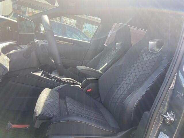 Volkswagen Tayron 1.5 eTSI R-Line Edition 7p. 7 persoons/App. connect/360"Camera/IQ Led