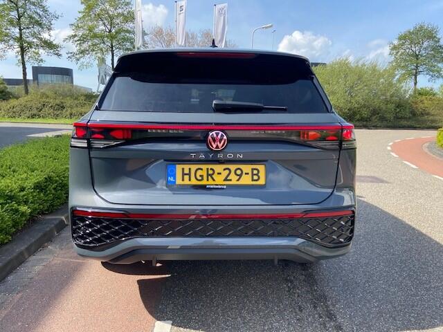 Volkswagen Tayron 1.5 eTSI R-Line Edition 7p. 7 persoons/App. connect/360"Camera/IQ Led