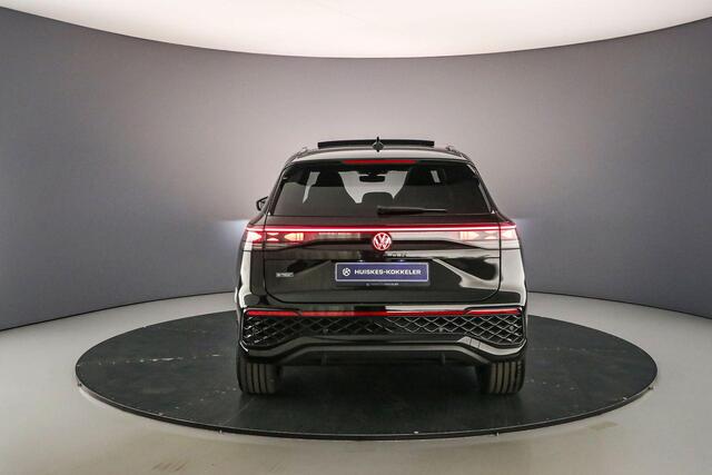 Volkswagen Tayron R-Line Edition 1.5 TSI eHybrid 272pk DSG Automaat Black Style, Panoramadak, Adaptive cruise control, Achteruitrijcamera, Elektrische achterklep, LED verlichting, Stuurwiel verwarmd