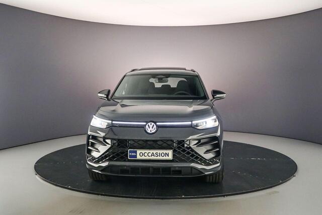 Volkswagen Tayron R-Line Edition 1.5 TSI eHybrid 272pk DSG Automaat Black Style, Panoramadak, Adaptive cruise control, Achteruitrijcamera, Elektrische achterklep